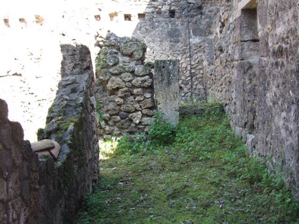 V.3.4 Pompeii. March 2009.  Looking east, towards remains of stairs to upper floor near Southern Room.