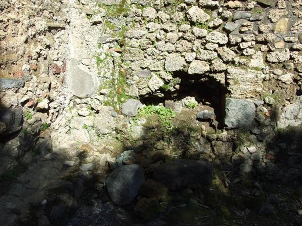 V.3.6 Pompeii. March 2009. Garden area, north-east corner.
According to CTP,
“The well-mouth at the north-east corner of the garden between the channel and the north wall is no longer in existence but is now incorporated on the plan.”
See Van der Poel, H. B., 1986. Corpus Topographicum Pompeianum, Part IIIA. Austin: University of Texas. (p.76)
