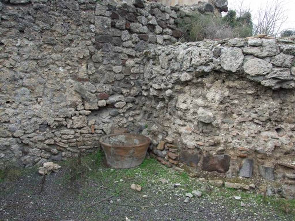 V.3.8 Pompeii.  December 2007.  Terracotta basin at rear of oven in large room behind oven.