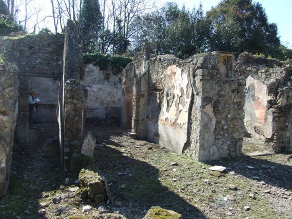 V.3.10 Pompeii. March 2009.  West side of atrium, with doorway to corridor, tablinum and cubiculum.
