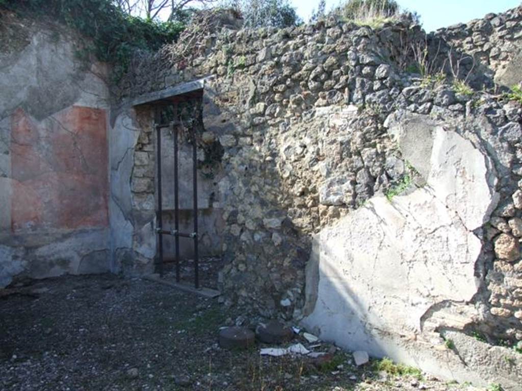 V.3.10 Pompeii.  March 2009.  Triclinium.  North wall.