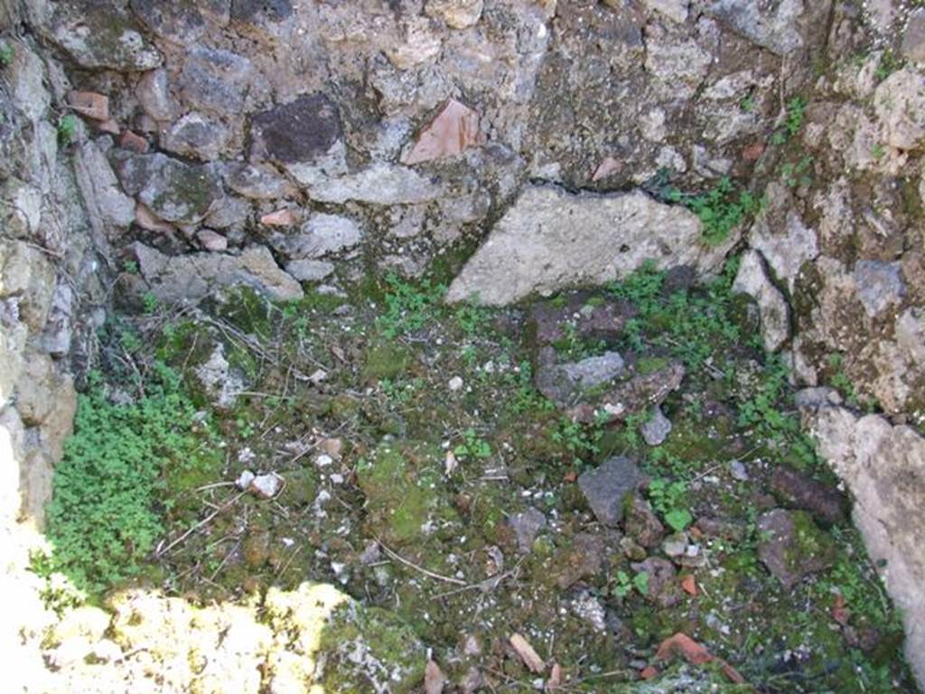 V.3.10 Pompeii.  March 2009. Kitchen. South west corner.