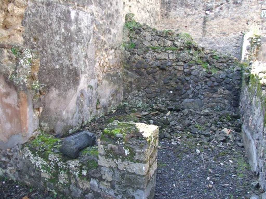 V.4.10 Pompeii.    March 2009.  Room in south west corner of house.