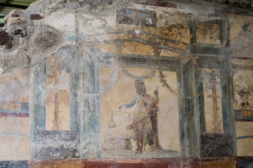 V.6.12, Pompeii. January 2020. Detail of painted upper north wall of entrance fauces/corridor. Photo courtesy of Johannes Eber.