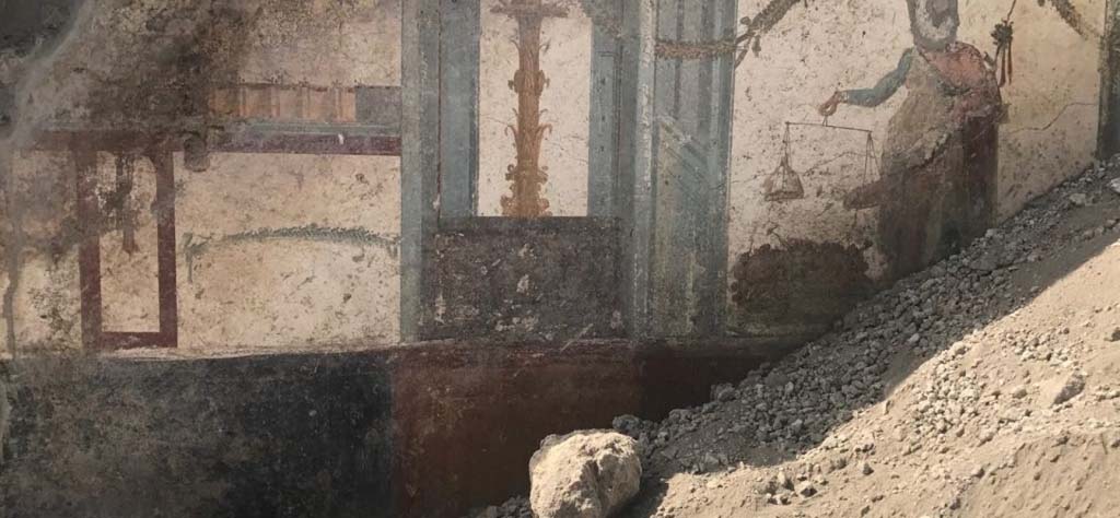 V.6.12 Pompeii. August 2018. Detail of north wall of fauces during excavation.

Particolare della parete nord di fauces durante lo scavo.

Photograph © Parco Archeologico di Pompei.
