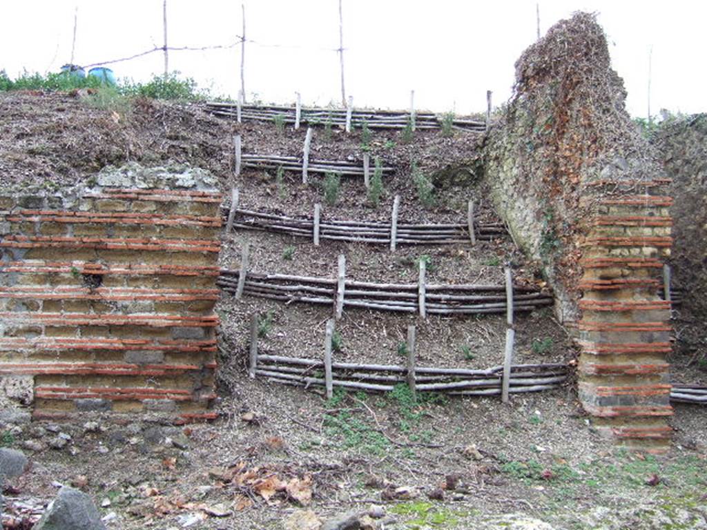 V.6.18 Pompeii. December 2005. Entrance.