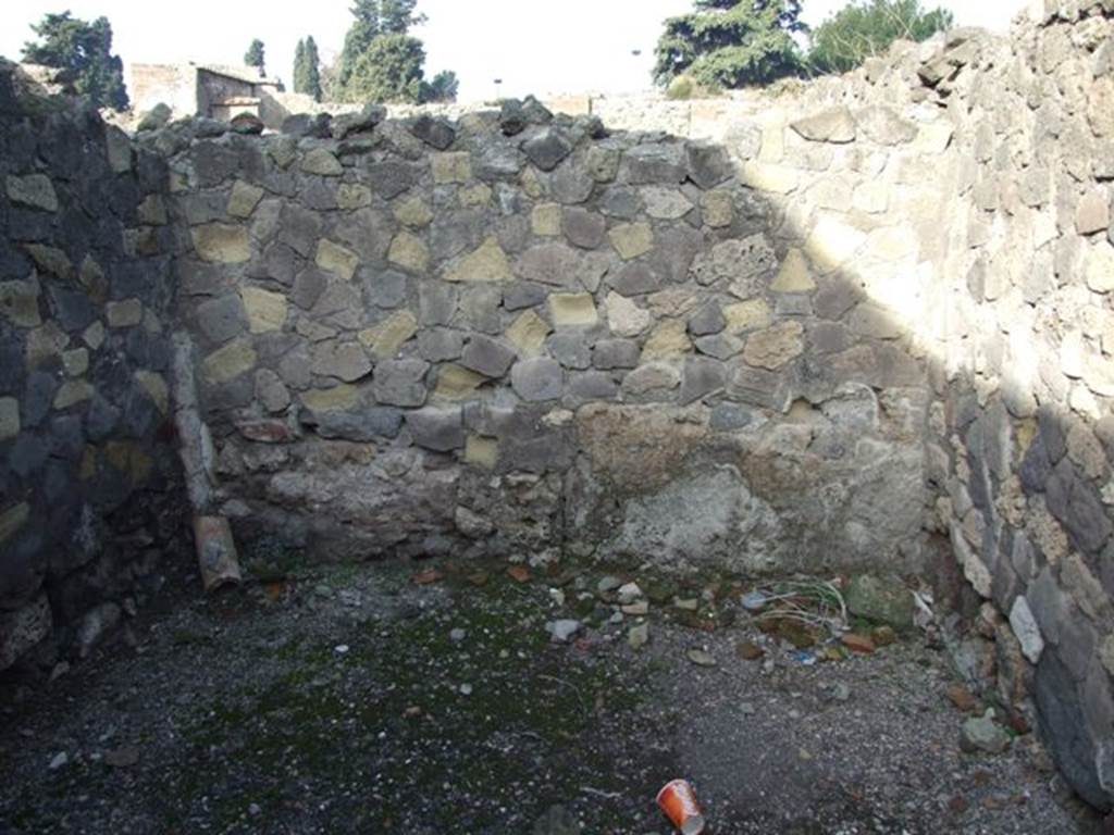 VI.1.7 Pompeii. December 2007. Room 1, looking north.