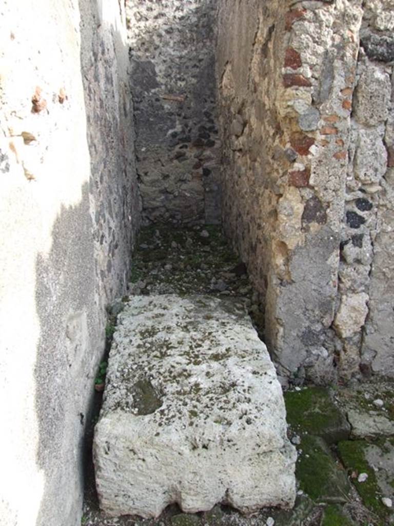 VI.1.7 Pompeii. December 2007. Room 3, looking along small room in north-east corner.