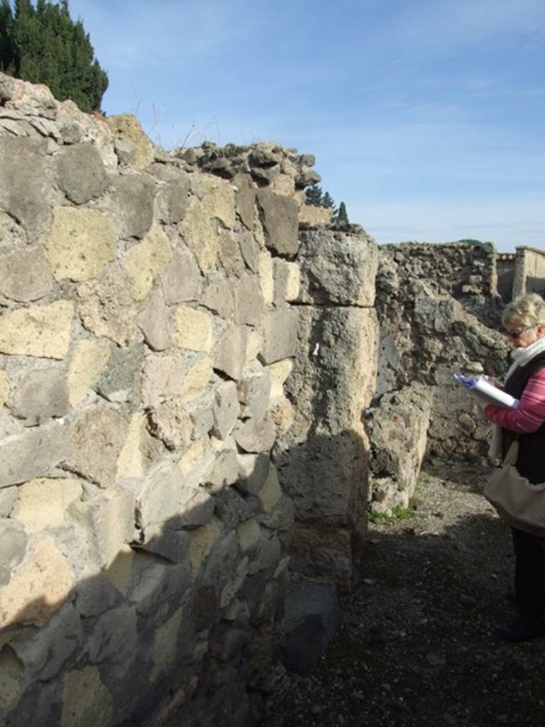 VI.1.7 Pompeii. December 2007. Looking east along room 5 corridor, to doorway of room 6.