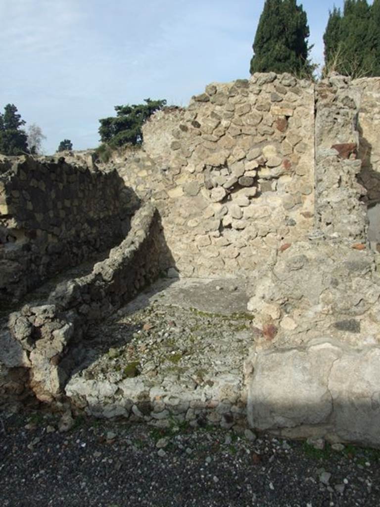 VI.1.7 Pompeii. December 2007. Doorway to room 39, looking north.
Corridor room 3, can be seen on the left.
