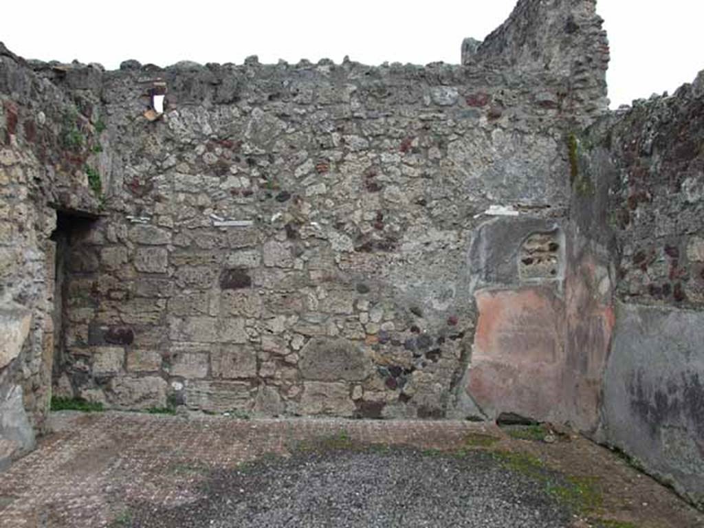 VI.9.2 Pompeii.  May 2010. Room 8, east wall.