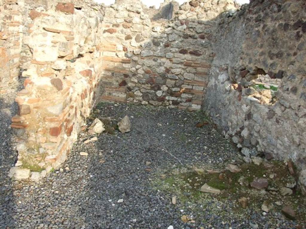 VI.9.14 Pompeii. December 2007. Room 24, a cubiculum on south side of entrance at VI.9.14.