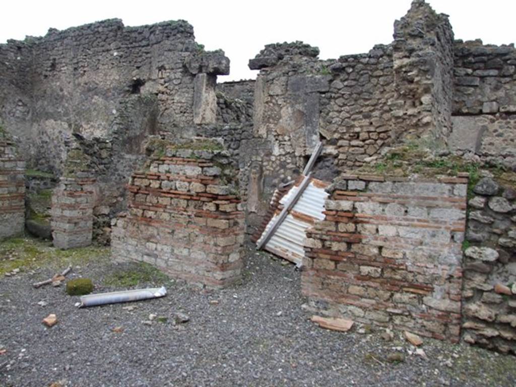 VI.10.14 Pompeii. March 2009. West side of atrium.