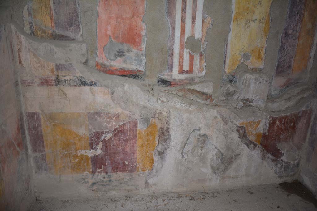 VI.11.10 Pompeii. December 2017. Room 45, detail from centre of lower east wall. 
Foto Annette Haug, ERC Grant 681269 DÉCOR
