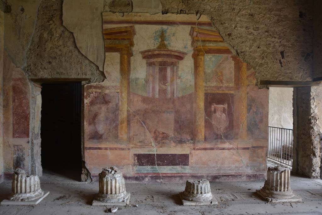 VI.11.10 Pompeii. December 2006. Room 43, painted east wall of Corinthian oecus.  