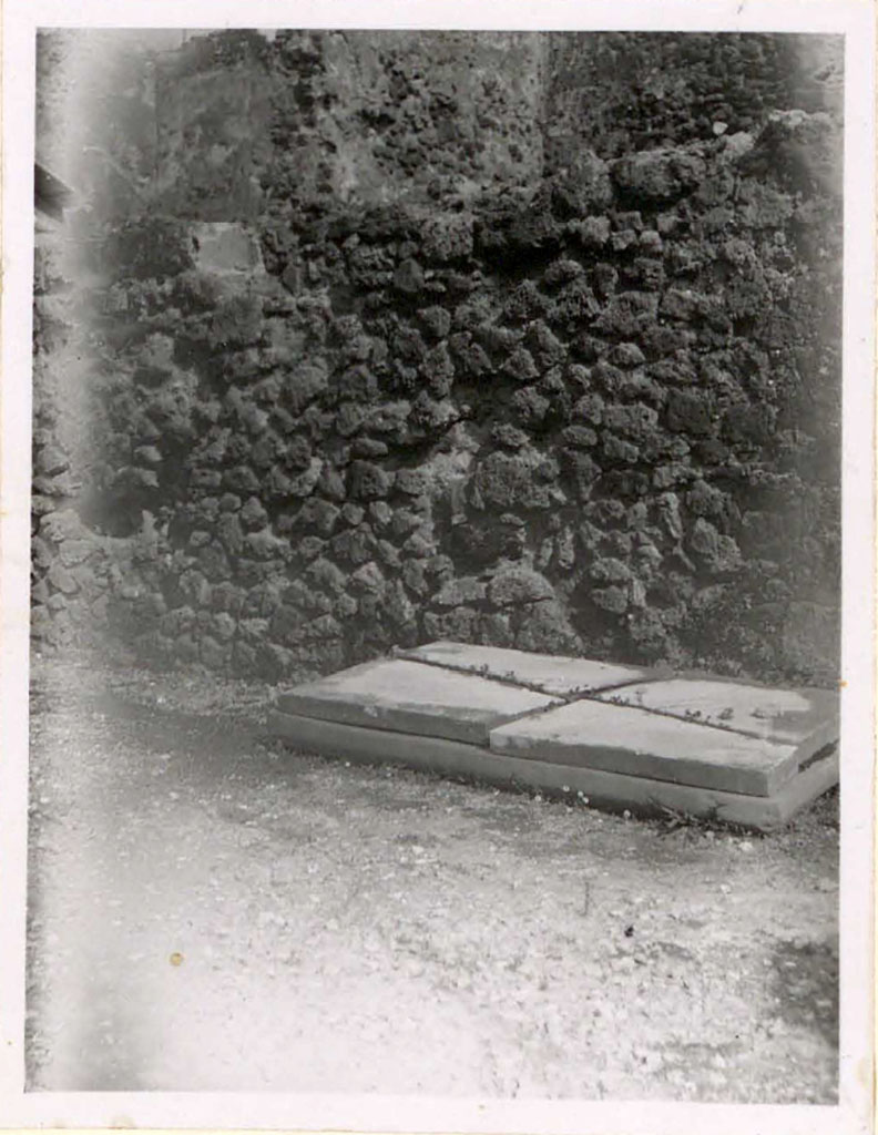 VI.12.5 Pompeii. 14th July 2017. Detail of flooring from Secondary Atrium 7. 
Foto Annette Haug, ERC Grant 681269 DÉCOR.
