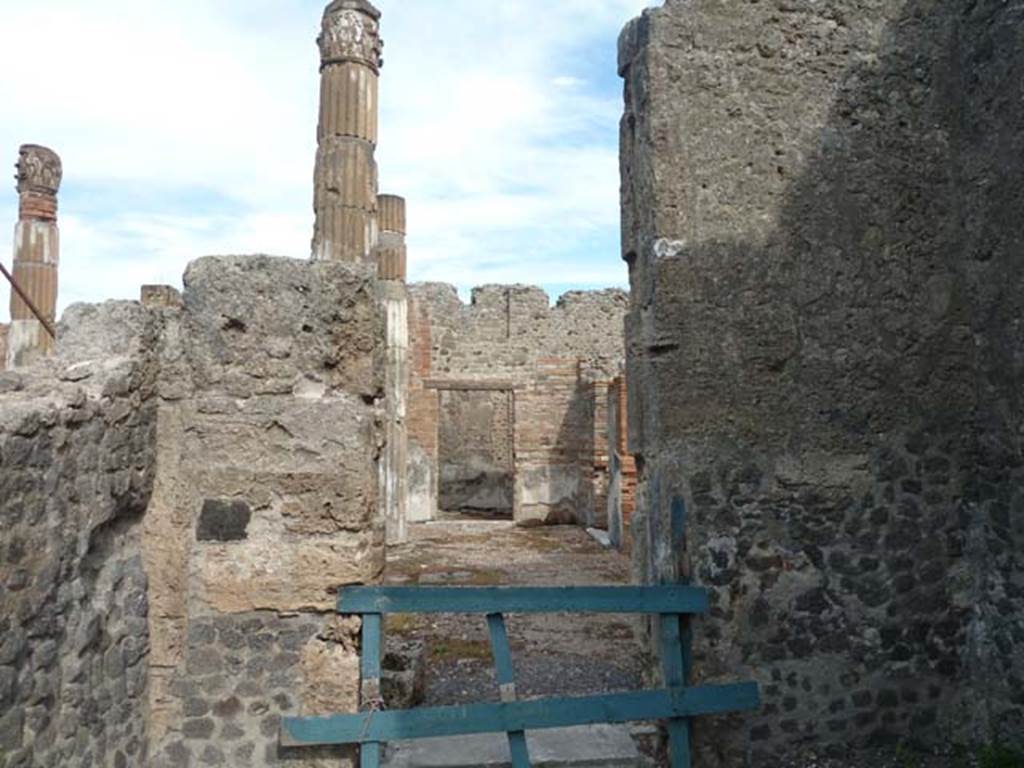 VI.12.2 Pompeii. September 2015. 
Looking towards east wall of room/cubiculum on east side of atrium, with doorway to atrium of VI.12.5.
