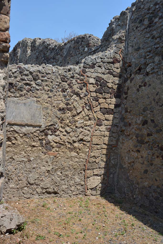 VI.12.5 Pompeii. 14th July 2017. Room 15, looking towards east end of north wall.
Foto Annette Haug, ERC Grant 681269 DÉCOR.

