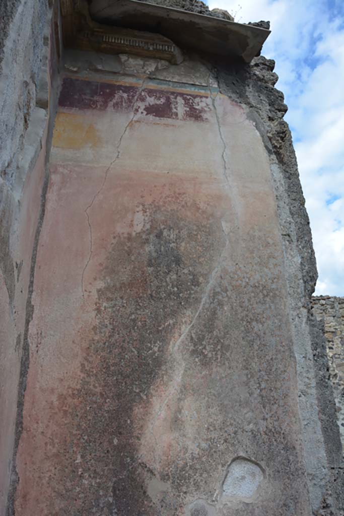 VI.14.12 Pompeii. July 2017. West wall of atrium in south-west corner.
Foto Annette Haug, ERC Grant 681269 DÉCOR.
