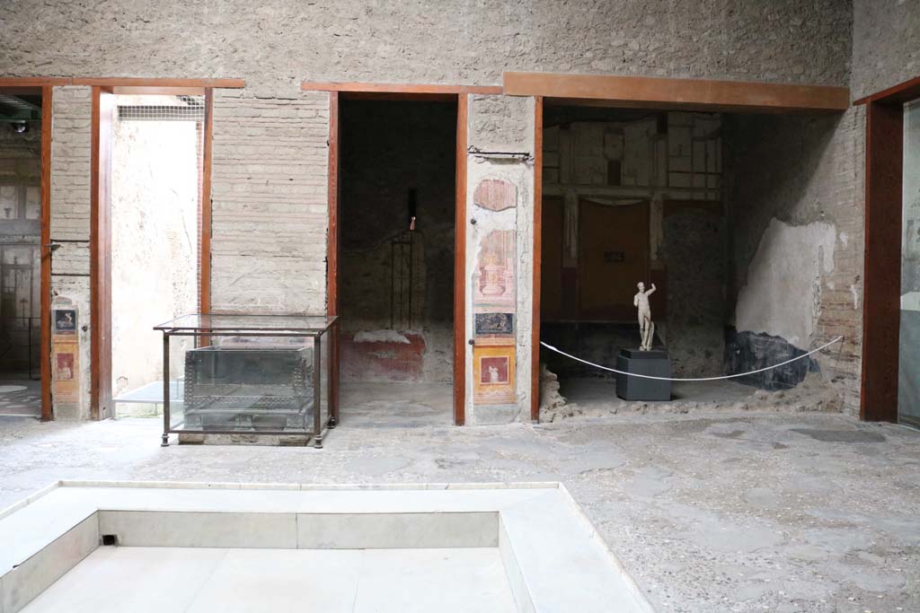 VI.15.1 Pompeii. December 2018. Looking south across atrium. Photo courtesy of Aude Durand.