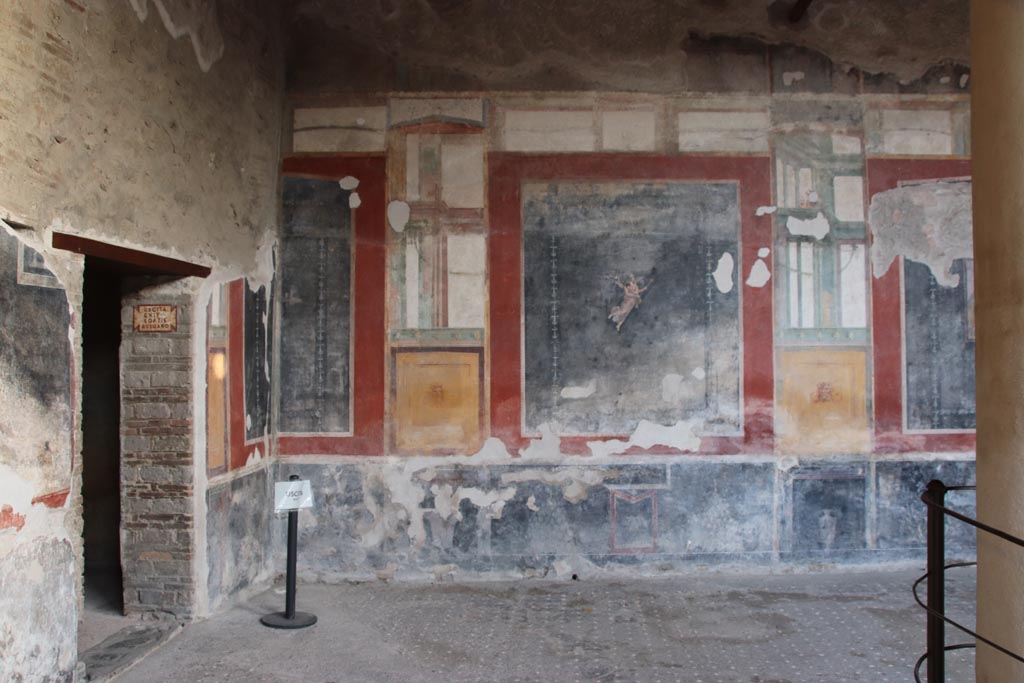 VI.15.1 Pompeii. October 2023. 
Doorway in south-east corner of peristyle leading into room “o”. Photo courtesy of Klaus Heese.
