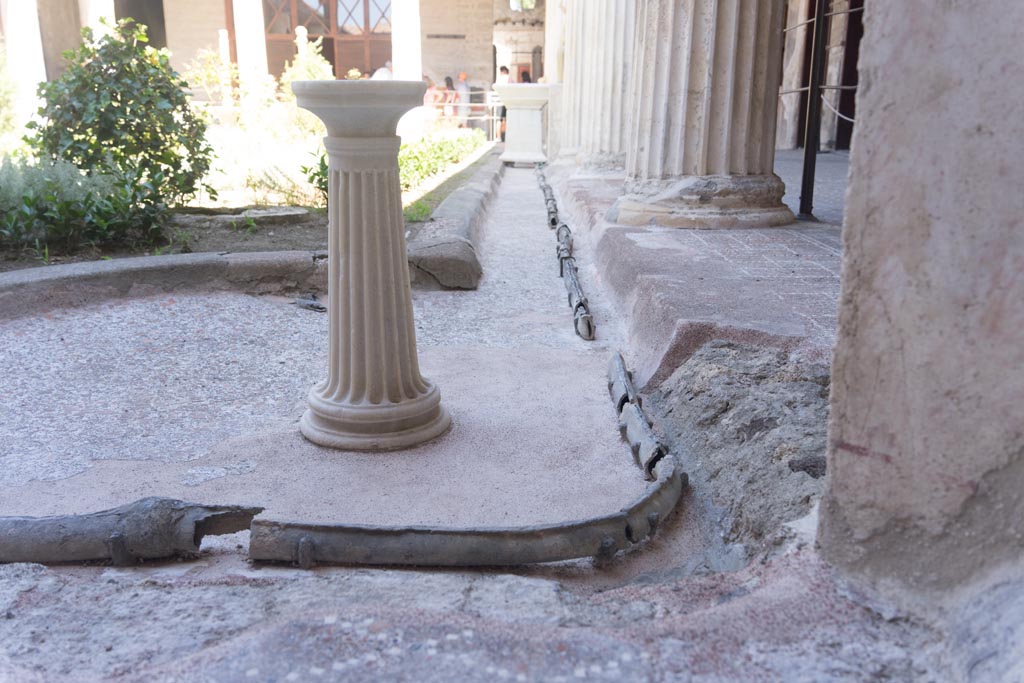 VI.15.1 Pompeii. April 2023. Looking east along south portico. Photo courtesy of Giuseppe Ciaramella.