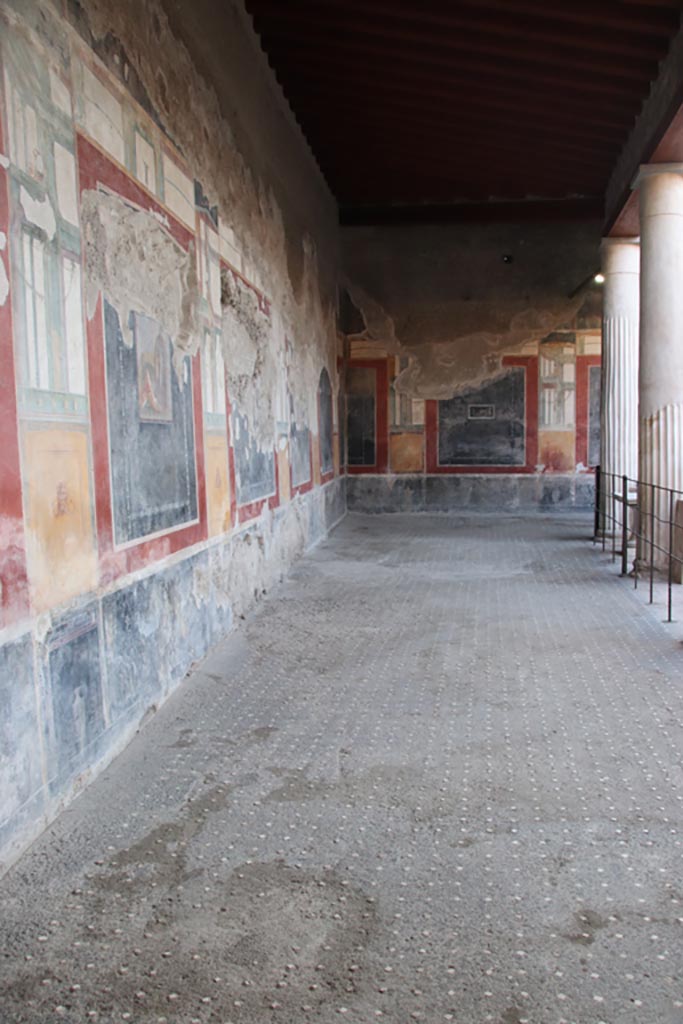 VI.15.1 Pompeii. December 2006. South wall of peristyle, looking west towards south-west corner.