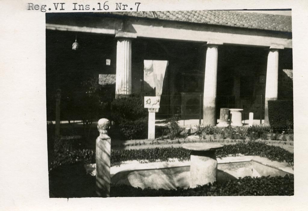 VI.16.7 Pompeii. Pre-1937-39. Looking north across peristyle garden.
Photo courtesy of American Academy in Rome, Photographic Archive. Warsher collection no. 492.
