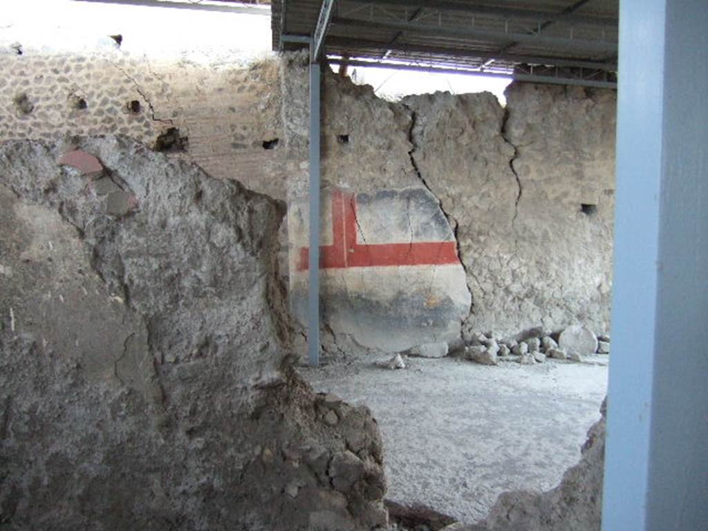 VI.17.41 Pompeii. May 2006. Room north side of atrium.