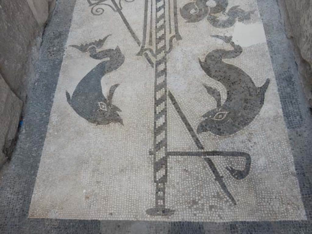 VII.1.40 Pompeii. May 2017. North end of black and white mosaic, near entrance doorway. Photo courtesy of Buzz Ferebee. 
