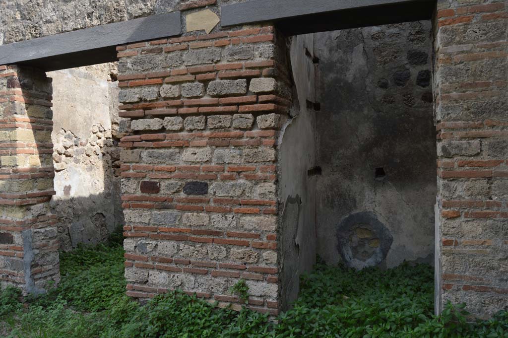 VII.2.18 Pompeii. October 2017. Looking north-east to doorways to room 14 and 15, cupboards, from east portico.
Foto Taylor Lauritsen, ERC Grant 681269 DCOR.
