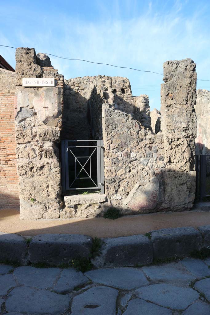 VII.2.47, Pompeii. December 2018. 
Looking north to entrance doorway. Photo courtesy of Aude Durand.

