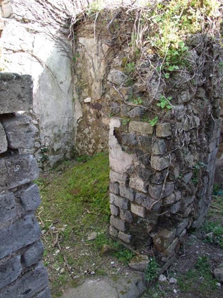 VII.4.56 Pompeii.  March 2009. Doorway to Room 7.