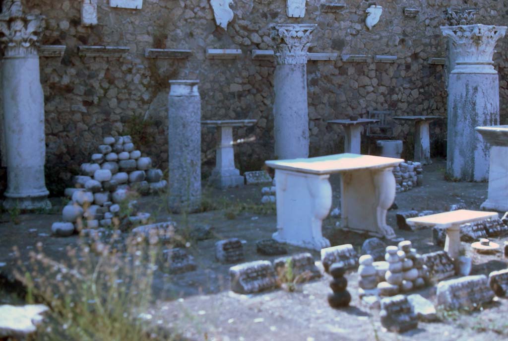 VII.7.29 Pompeii. 7th August 1976. Items on display in storage area.
Photo courtesy of Rick Bauer, from Dr George Fay’s slides collection.
