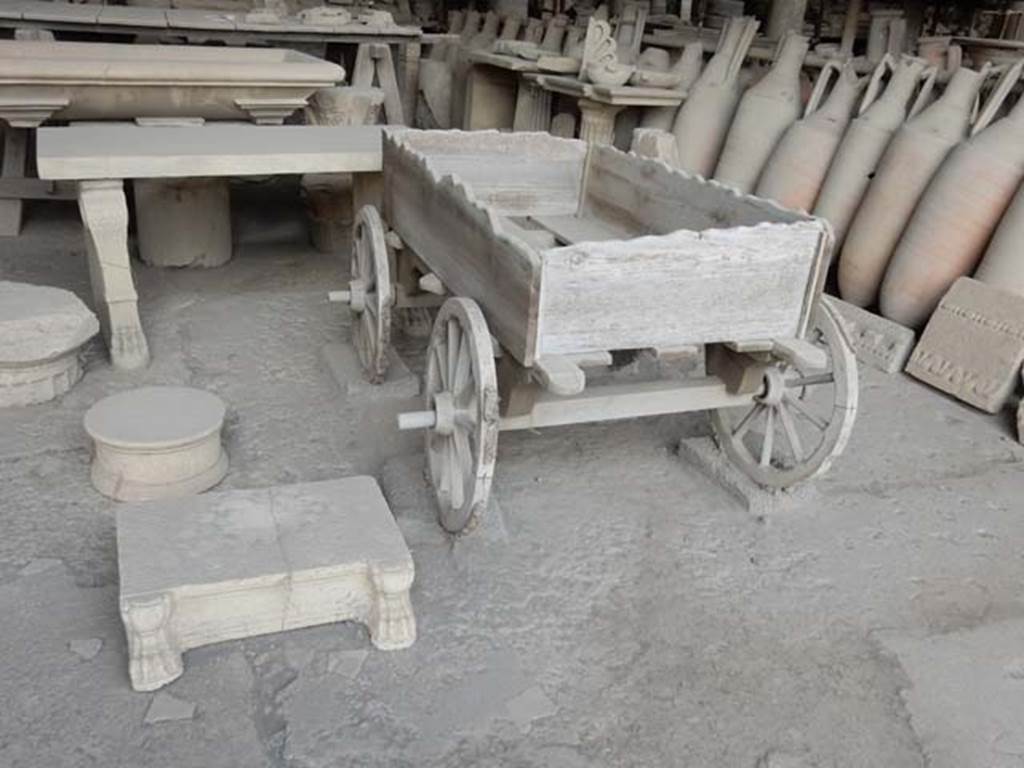 VII.7.29 Pompeii. May 2015. Cart and other items in storage. Photo courtesy of Buzz Ferebee.