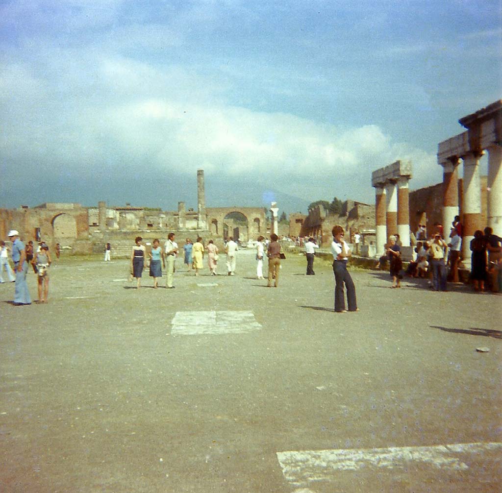 VII.8 Pompeii Forum. June 1962. Looking north along the east side.
Photo by Brian Philp: Pictorial Colour Slides, forwarded by Peter Woods
(P43.4 POMPEII The Forum)
