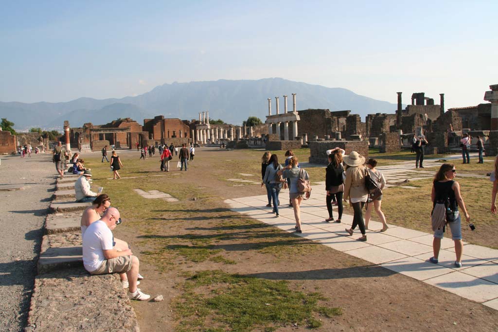 VII.8 Pompeii Forum. April 2011. Looking south-west across the Forum, from east side. Photo courtesy of Klaus Heese.