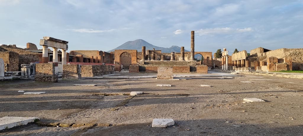 VII.8 Pompeii Forum. October 2020. Looking towards north-west corner and north end in the year of the pandemic. Photo courtesy of Klaus Heese.
