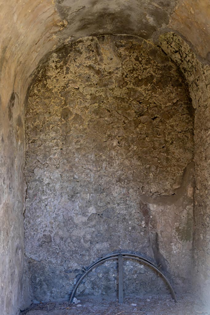 VII.8.01 Pompeii. September 2018. Doorway threshold of room on east side of north wall. 
Foto Anne Kleineberg, ERC Grant 681269 DÉCOR.
