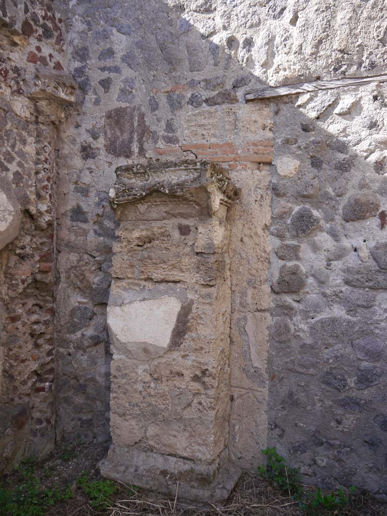 VII.8.1 Pompeii. September 2018. Looking towards west end of north wall in area in north-east corner.
Foto Anne Kleineberg, ERC Grant 681269 DÉCOR.
