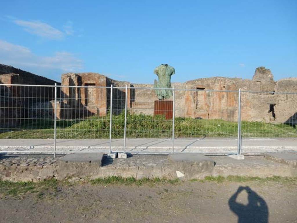 VII.9.3 Pompeii. September 2017. Looking towards east wall. Photo courtesy of Klaus Heese.