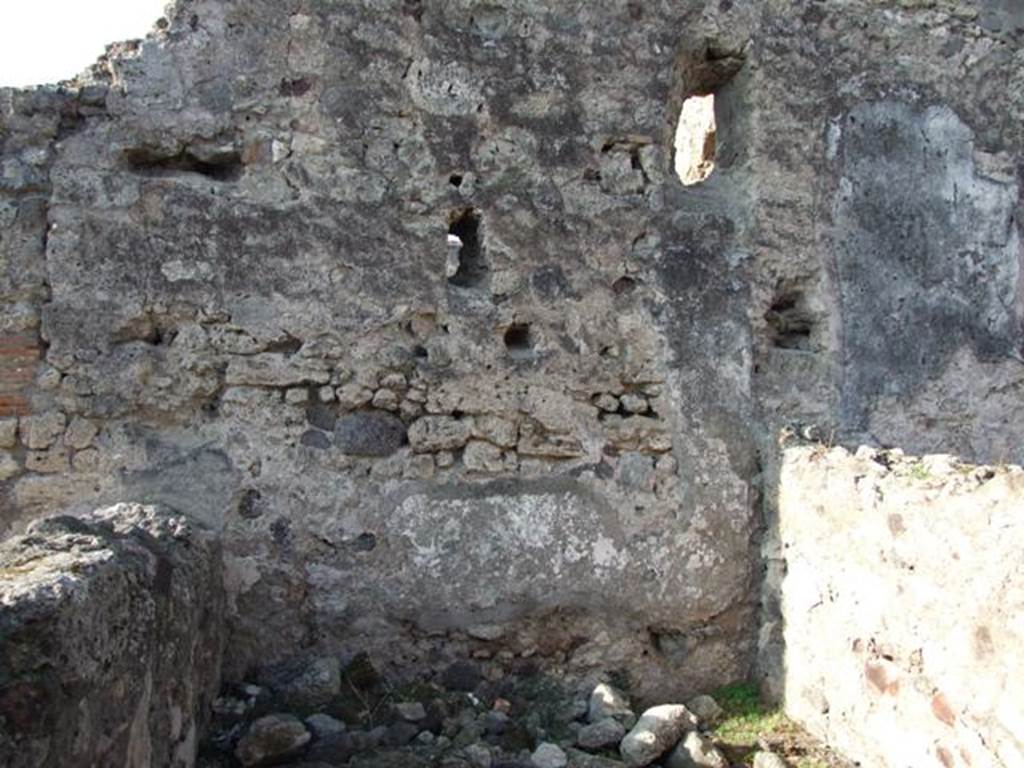 VII.13.7 Pompeii. December 2007. West wall of small room or triclinium on west side of dwelling.