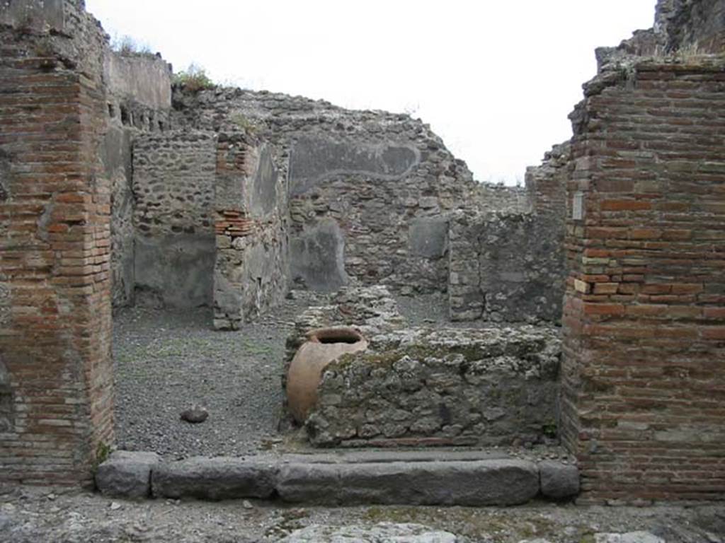 VII.13.20 Pompeii. May 2003. Looking east across bar-room. Photo courtesy of Nicolas Monteix.