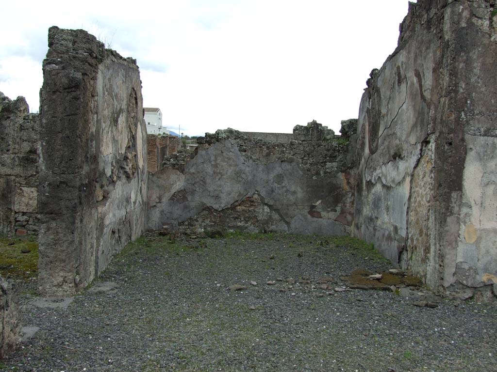 VII.14.5 Pompeii. March 2009. Room 6, ala on east side of atrium.