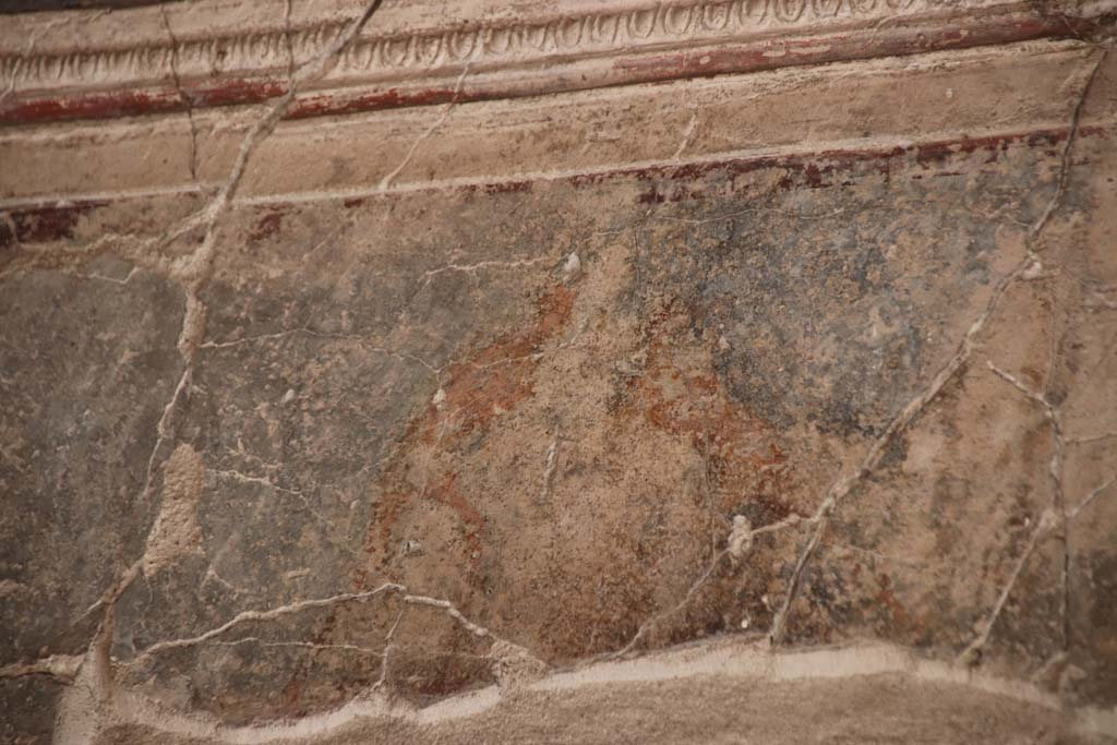 VII.16.a Pompeii. October 2020. Room 1, detail from painting above window in east wall.  Photo courtesy of Klaus Heese.