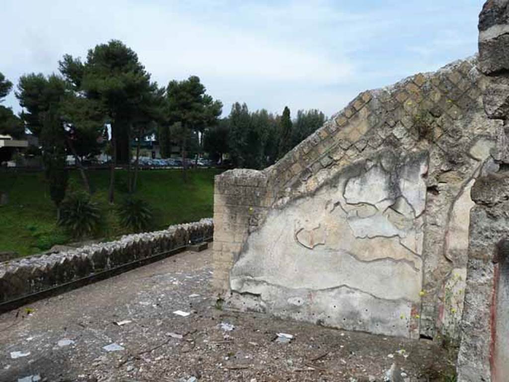 VII.16.a Pompeii. May 2010. Upper floor room.