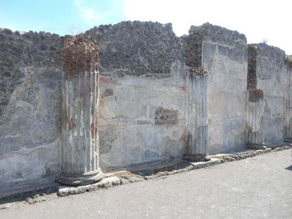 VIII.1.1 Pompeii, May 2018. Basilica, looking west along south wall of south side corridor.  Photo courtesy of Buzz Ferebee.
