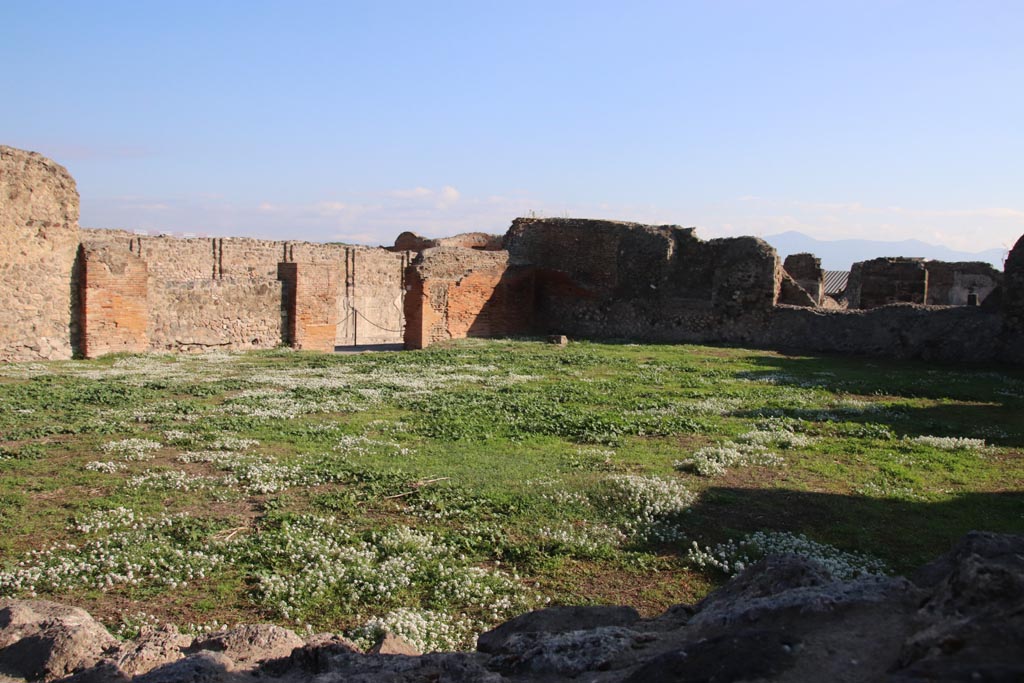 VIII.3.1 Pompeii. October 2022. 
Looking north-east towards entrance at VIII.3.1 on Via dell’Abbondanza, from south-west corner at VIII.3.32. Photo courtesy of Klaus Heese. 
