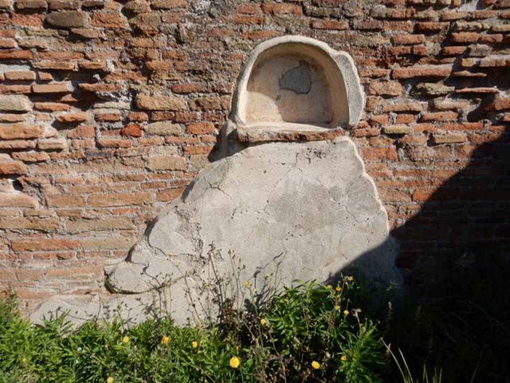 VIII.3.14 Pompeii. May 2016. Niche in north wall of kitchen area. Photo courtesy of Buzz Ferebee.
