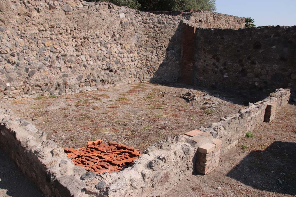 VIII.3.15 Pompeii. September 2021. Looking north-east across garden area 7. Photo courtesy of Klaus Heese.